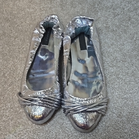 Burberry Shimmering Silver Loafers Sz 40/9 - Picture 1 of 5